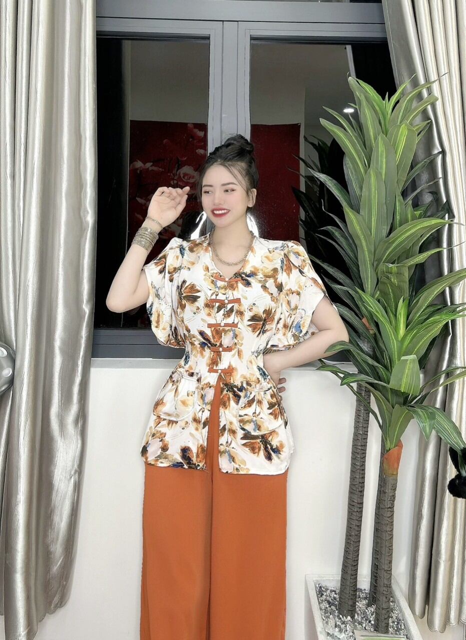 Bộ bà ba cổ tim túi tiền tay cánh dơi