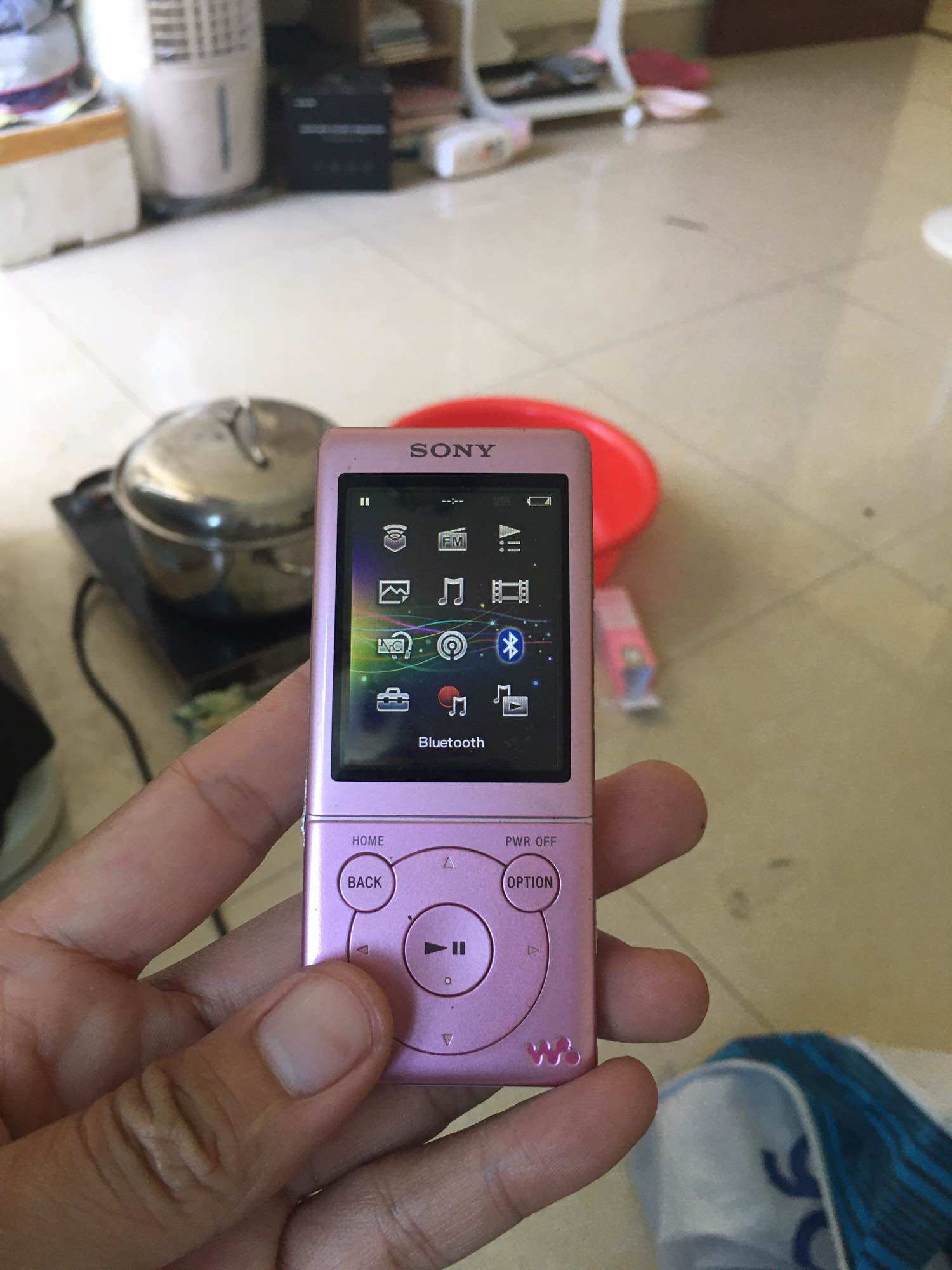 máy nghe nhạc sony s774 8g