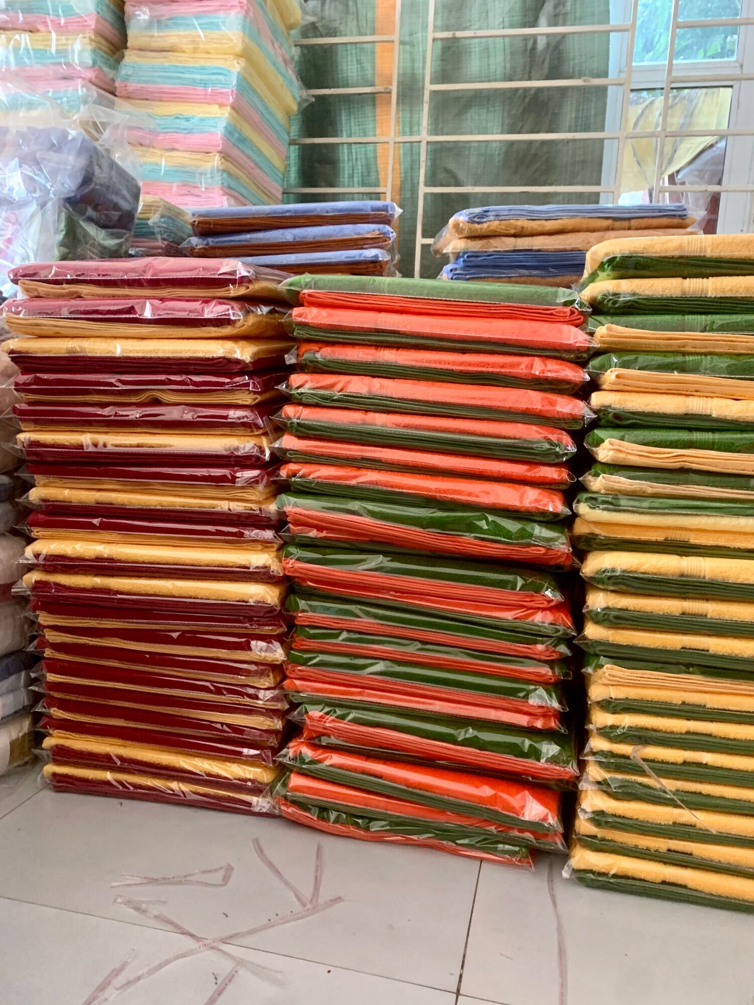 Set 2 khăn tắm 50x100cm ,khăn tắm , khăn bông vinh lý . khăn tắm màu sắc đa dạng