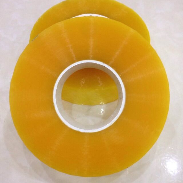 Cuộn băng dính 0.8 kg lõi mỏng gói hàng