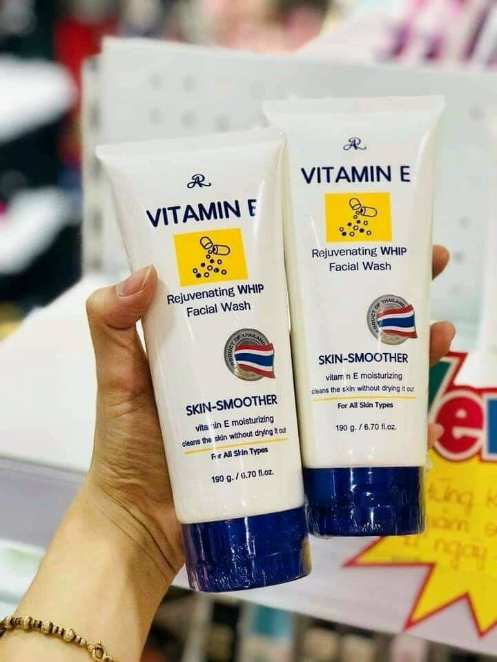 Sữa rửa mặt vitamin E