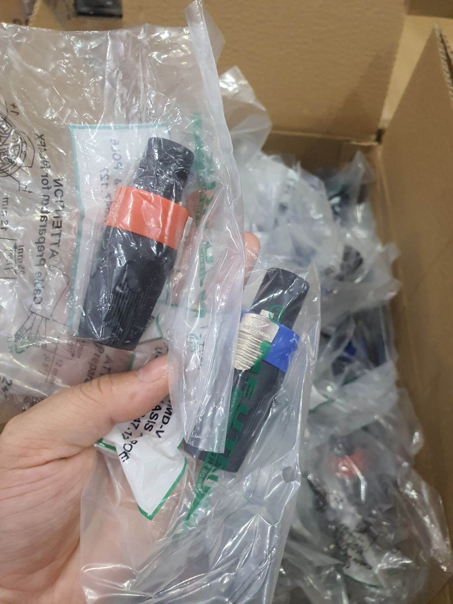 Jack loa neutrik 4 pin