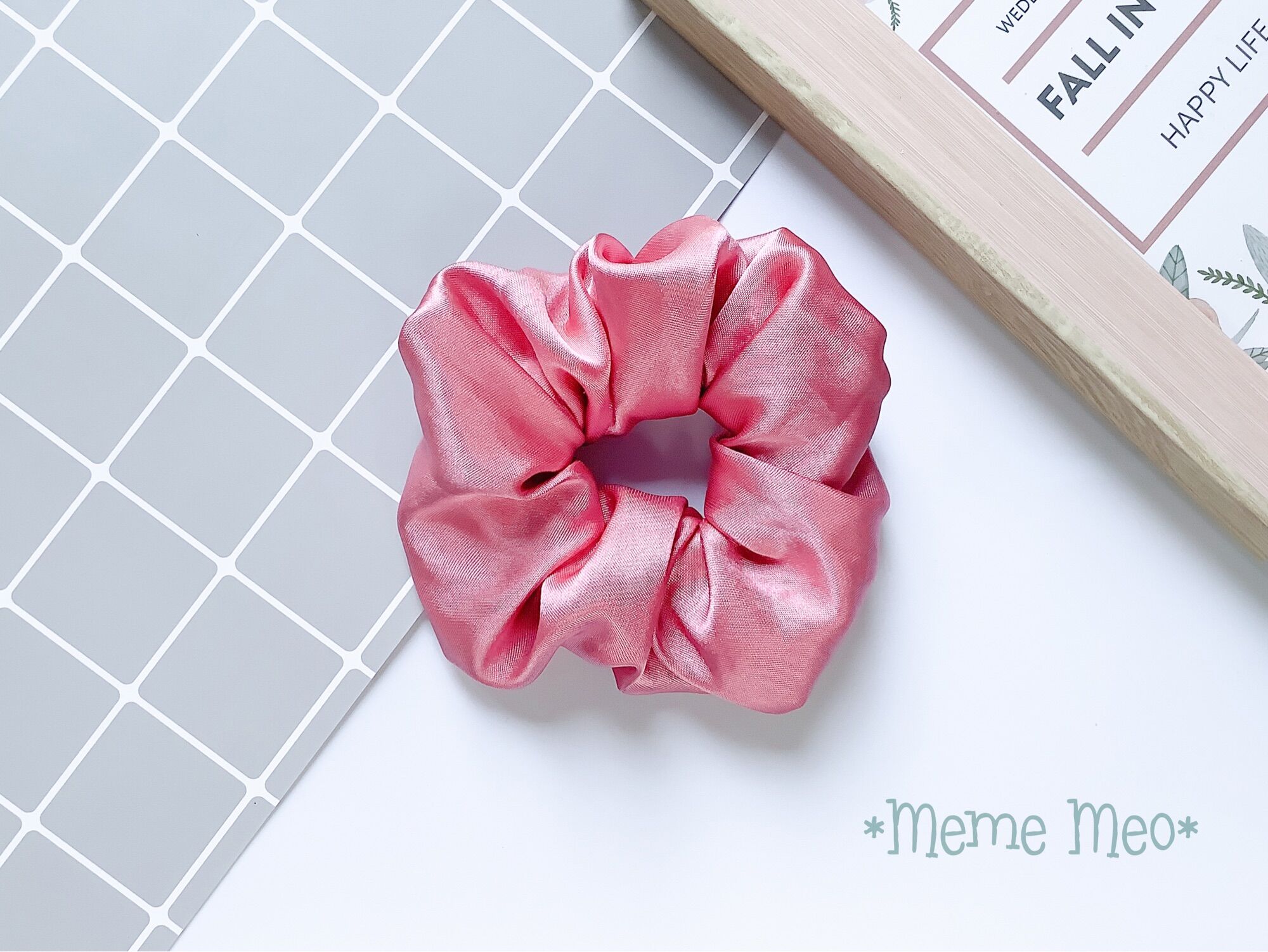 Scrunchies màu sắc, đồ cột tóc vải size trung