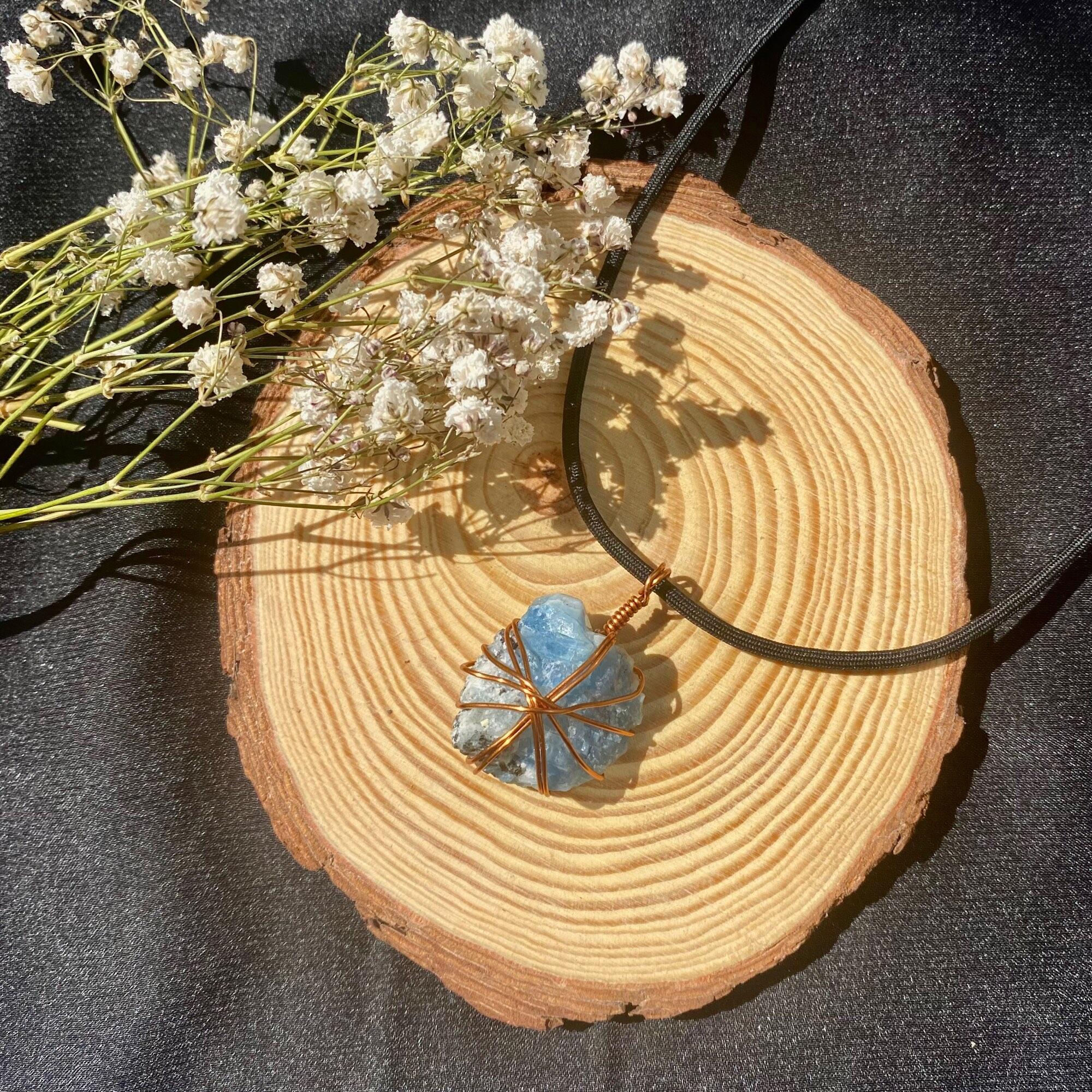 Vòng Cổ Đá Aquamarine Necklace Thanh Tẩy Năng Lượng