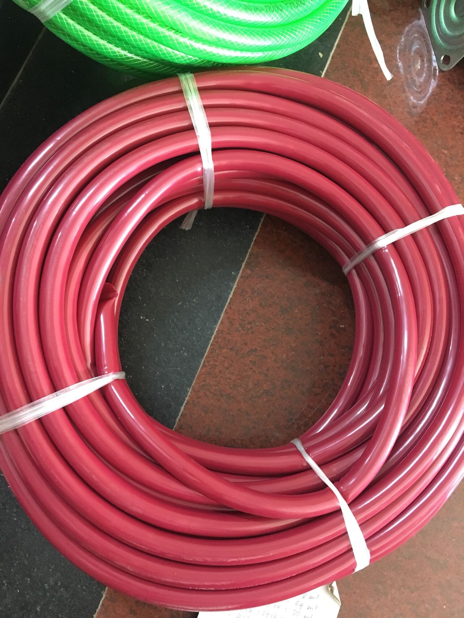 Cuộn 50m ống bơm 21