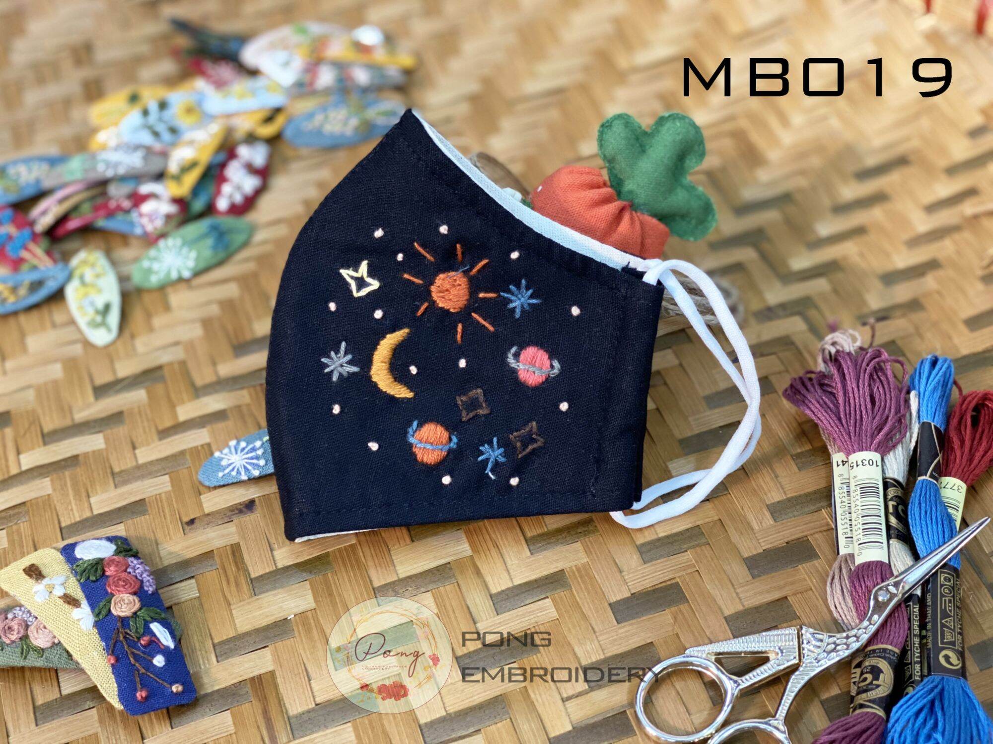 Khẩu Trang Vải Thêu Tay Thủ Công Linen - Pong Embroidery