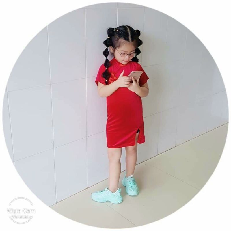 Sườn xám nhung cho bé diện trung thu siêu đẹp