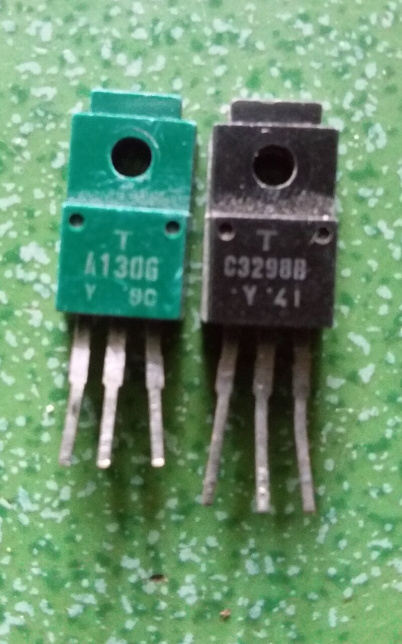 1-ĐÔI TRANSITOR  A1306-C3298 THÁO MÁY