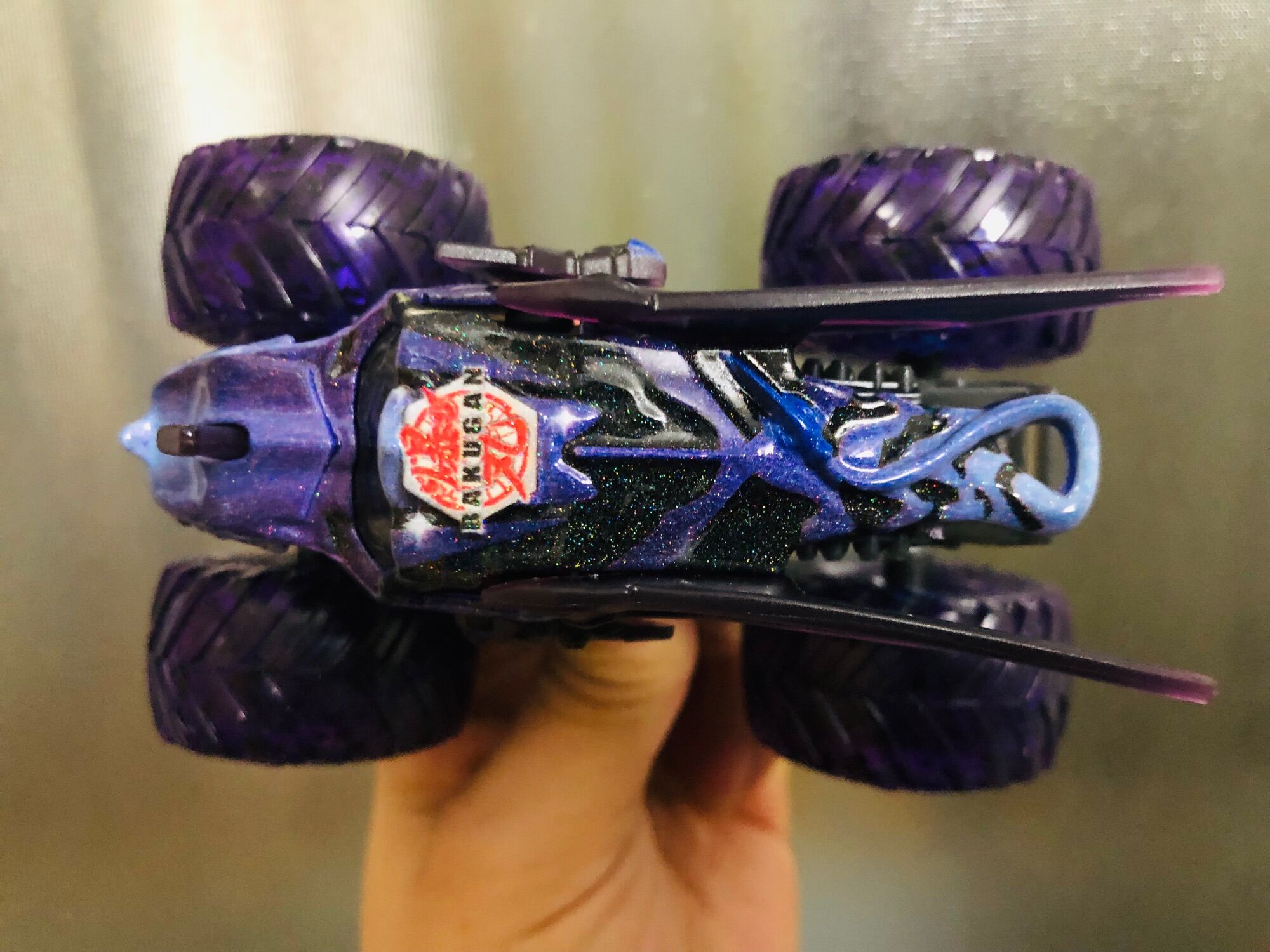 Xe Monster Jam Bakugan phiên bản galaxy
