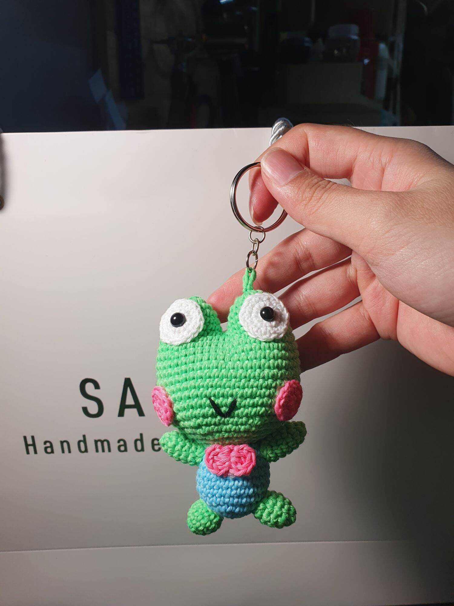 Móc khóa Chú ếch con handmade bằng len