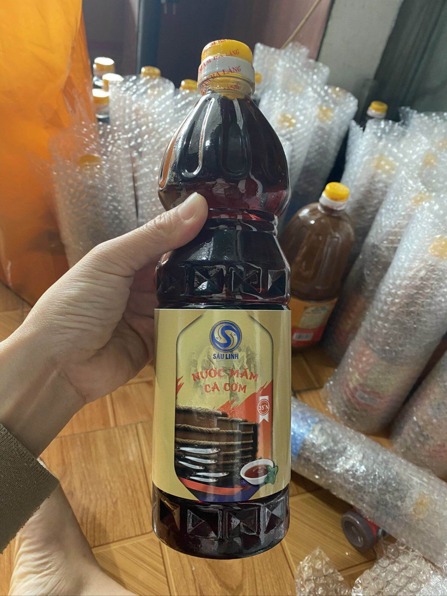 NƯỚC MẮM CỐT ( NGUYÊN CHẤT)  BA LÀNG THANH HÓA . CHAI 1LIT