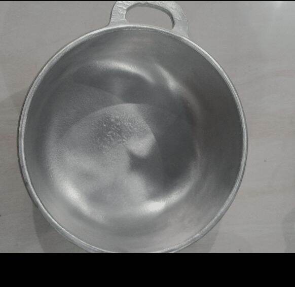 Cast Iron Pot No. 7 (Diameter 17.5cm)