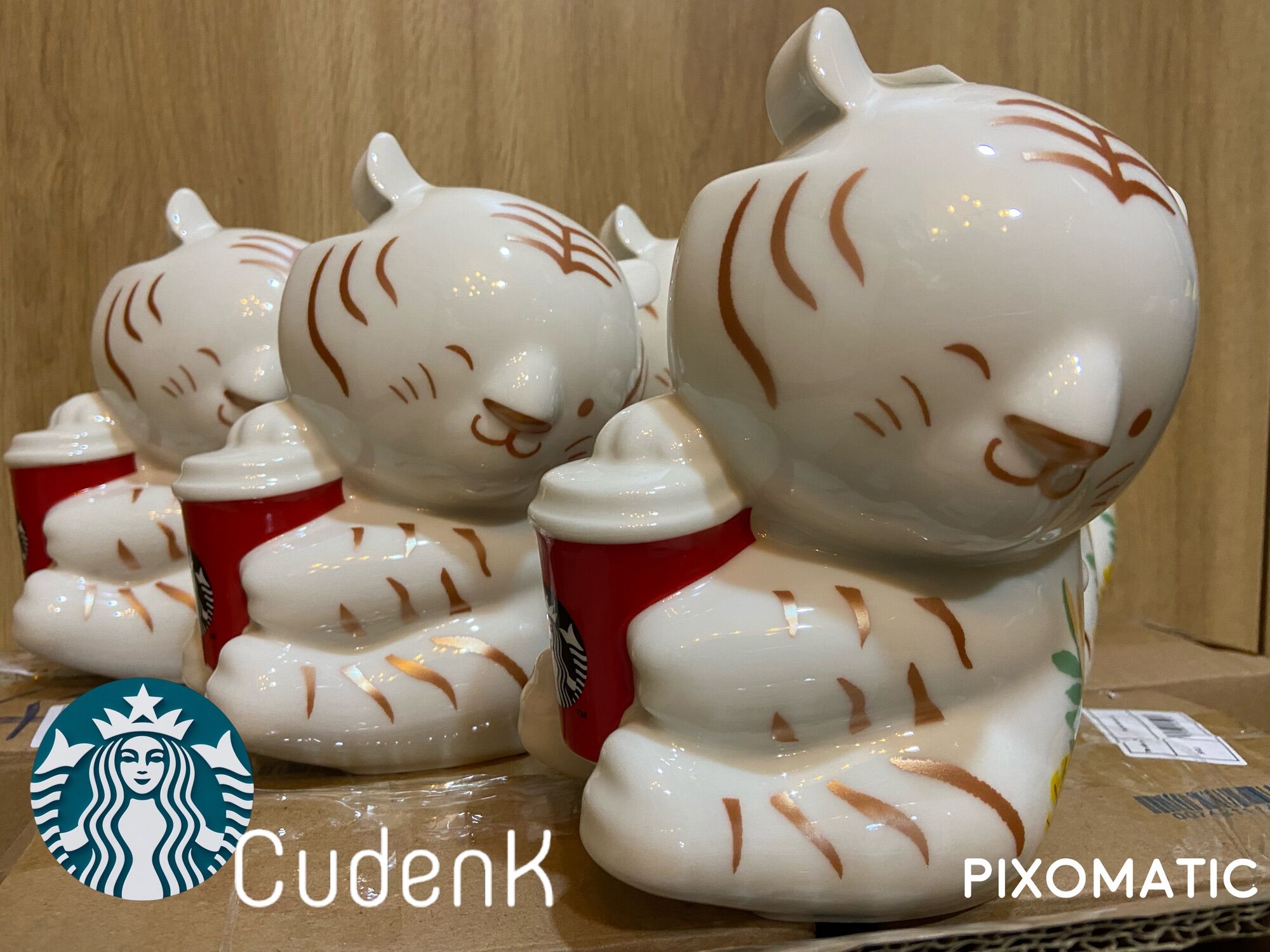 Ống Heo Đất Hình Cọp Starbucks - Ly Bình Starbucks