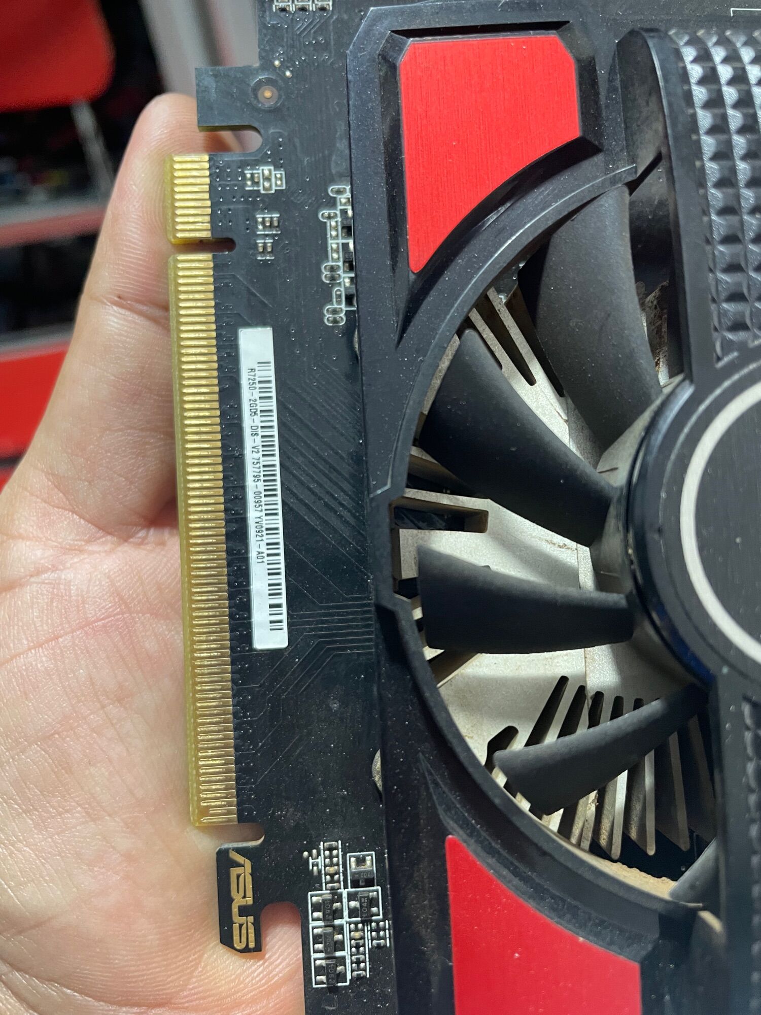 Card màn hình máy tính ASUS R7250-2GD5 (AMD Radeon R7 250, 2GB GDDR5, 128-bit, PCI Express 3.0)