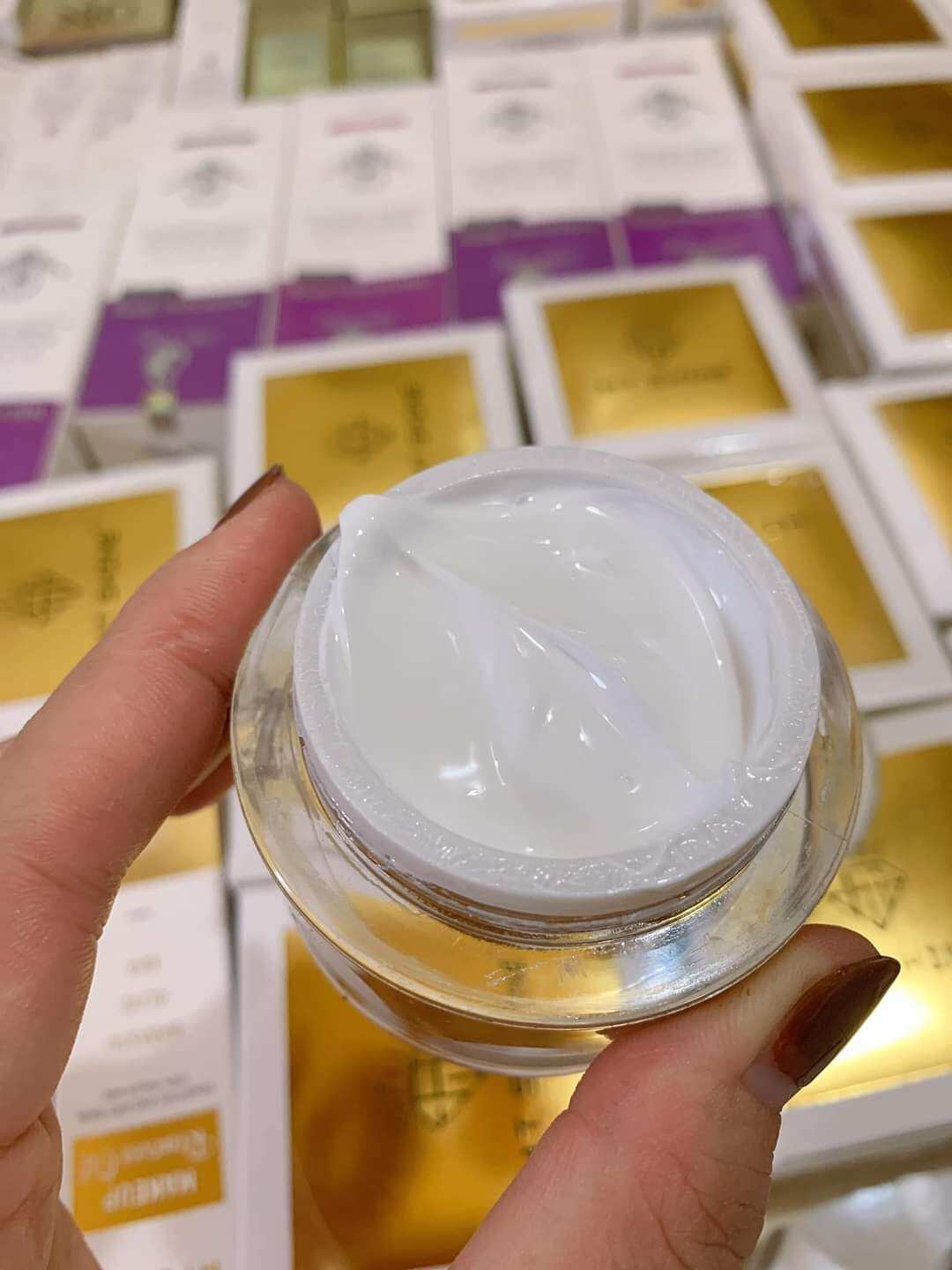 kem face sữa tế bào gốc