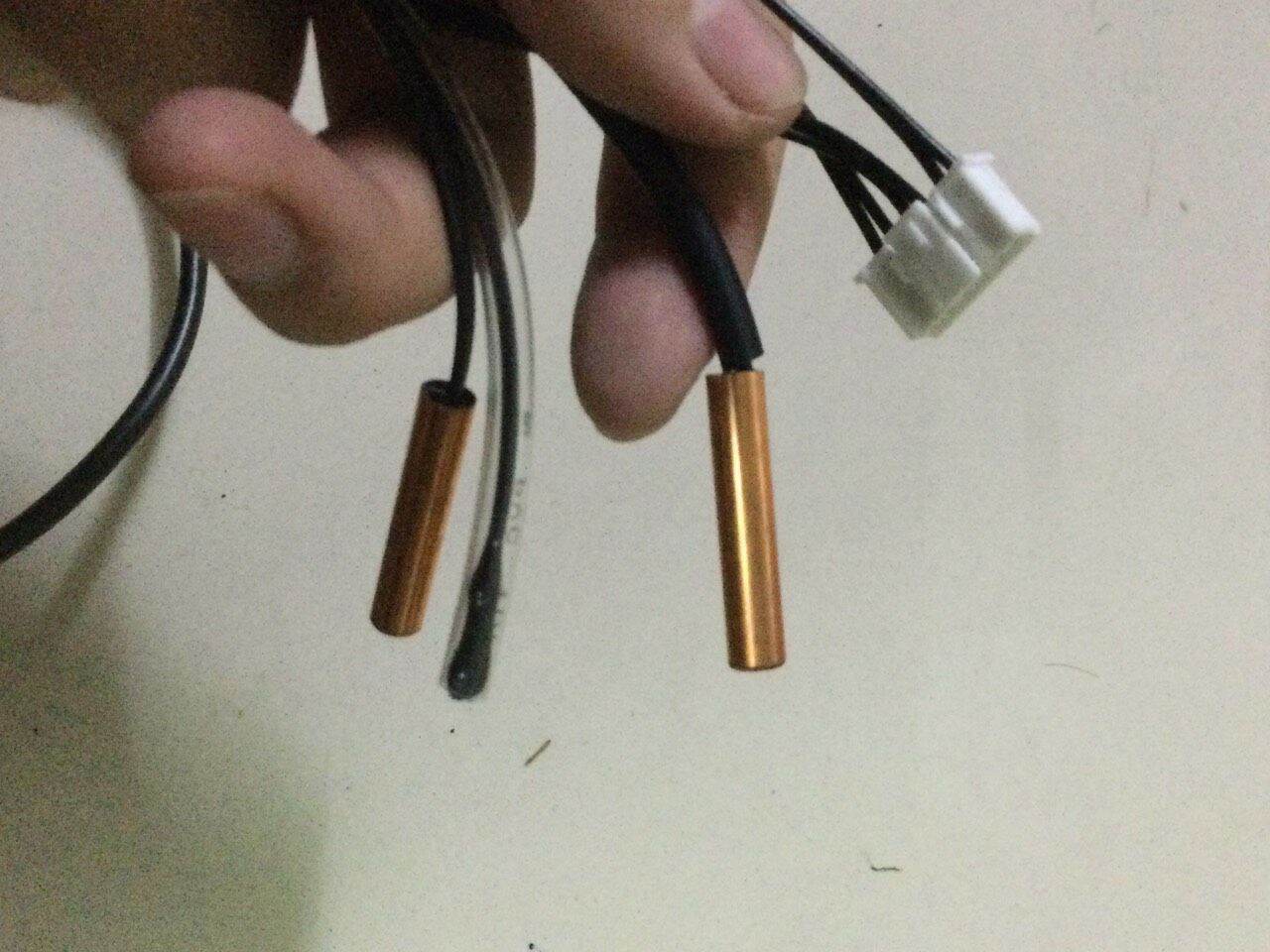 [HCM]sensor cảm biến nhiệt độ đầu dò máy lạnh Daikin đuôi nóng