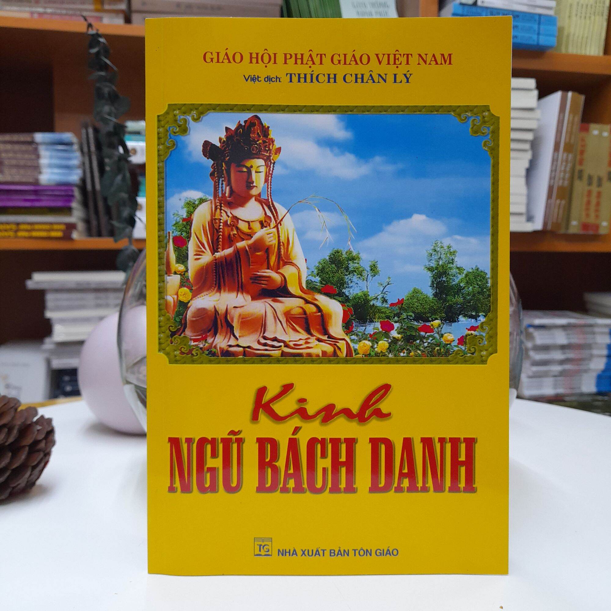 Sách - Kinh Ngũ Bách Danh - Niệm 500 hồng danh của Đức Quán Thế Âm Bồ Tát