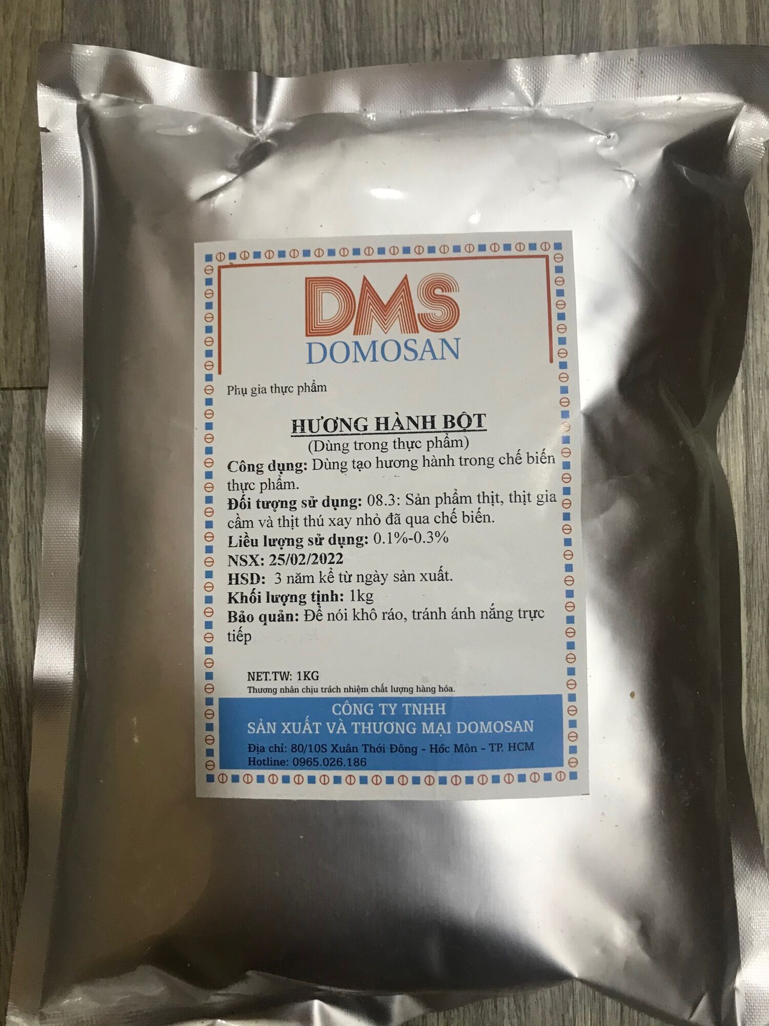Hương hành tạo hương thơm giò, chả, xúc xích ...