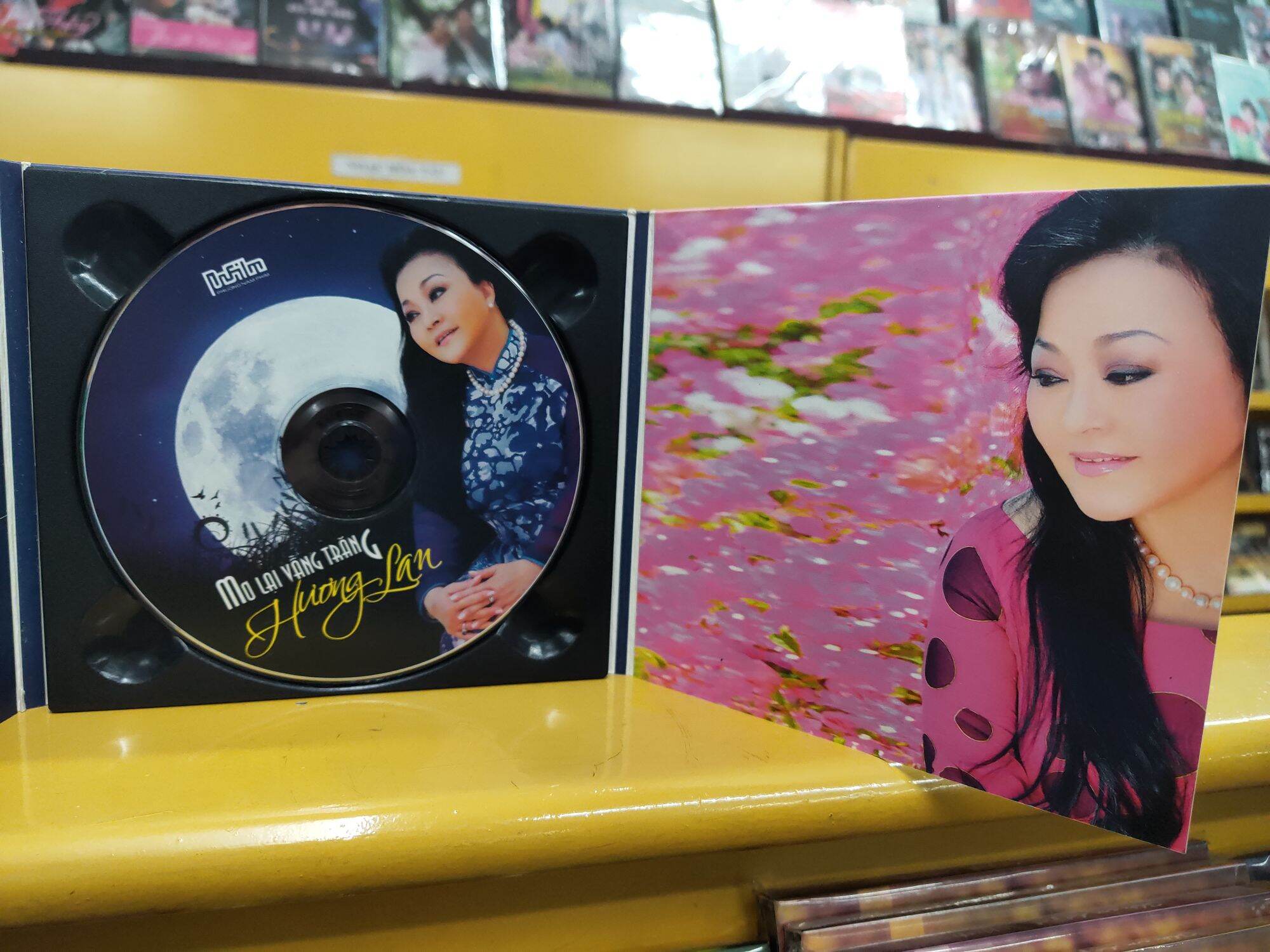CD Hương Lan - Mơ lại vầng trăng