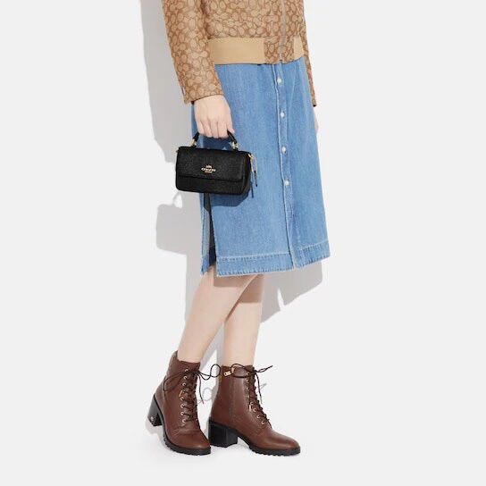 Túi C0ach Mini Josie Top Handle cuốn hút