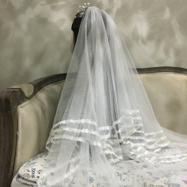 Voan cài đầu cô dâu đính hoa