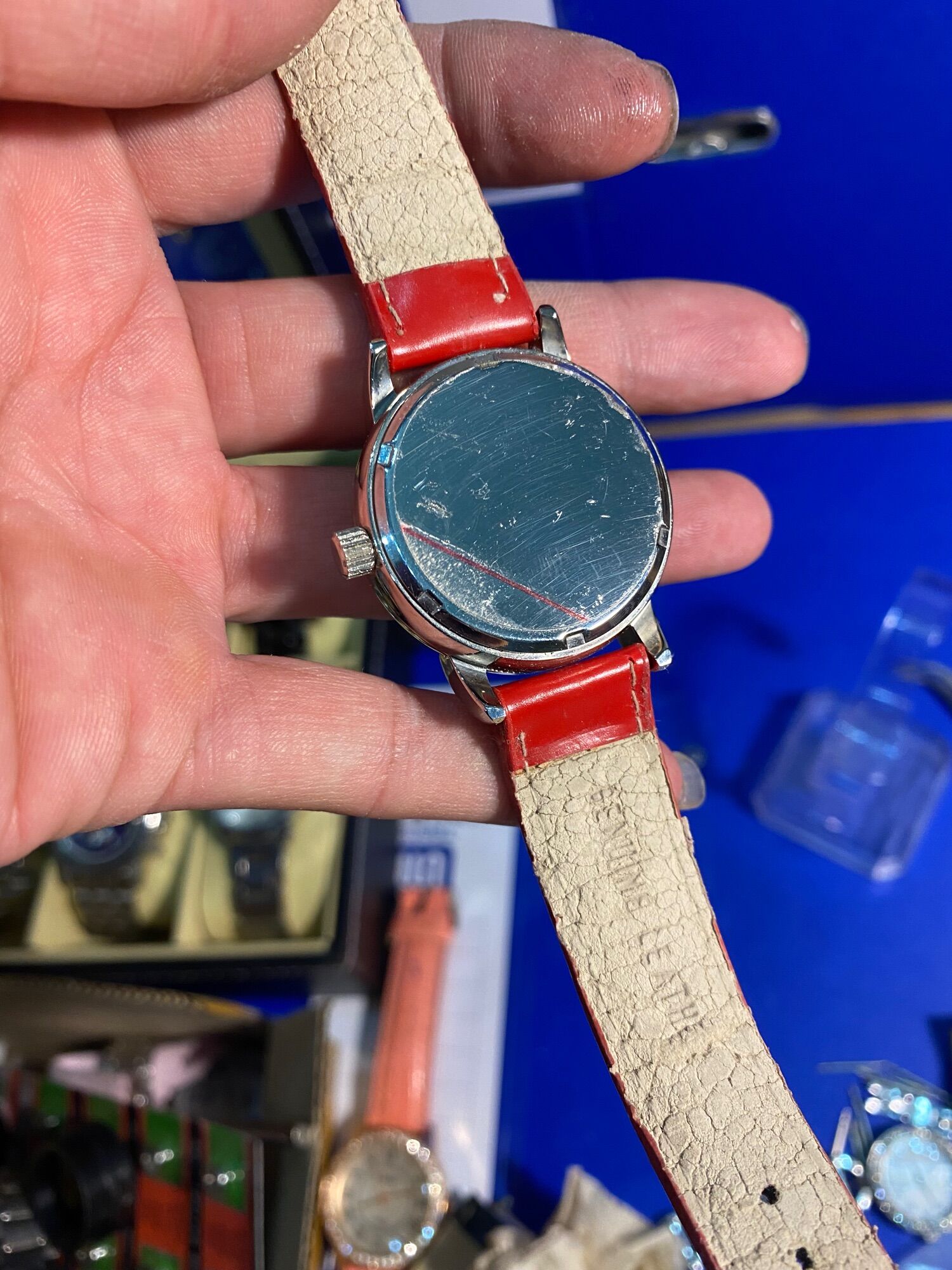 Đồng hồ Cơ cót Nhật hiệu SOLAR ANTIMAGNETIC ,size 36mm, mặt vàng 1 lịch cọc số Classic , đáy hai lớp, lên cót chạy mượt khá chuẩn giờ,trữ cót ~45h