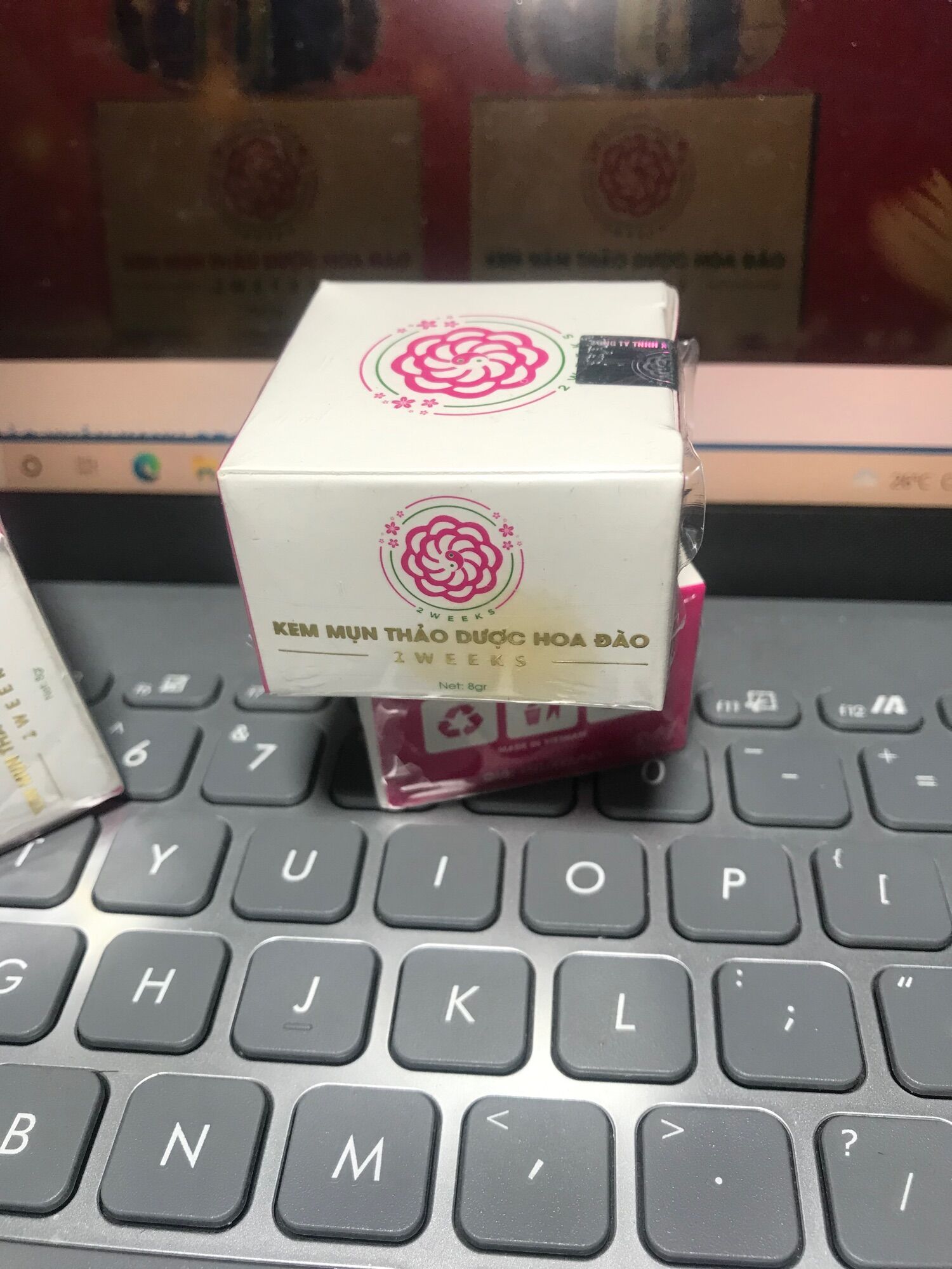 Kem mụn thảo dược hoa đào -2 tuần hết mụn