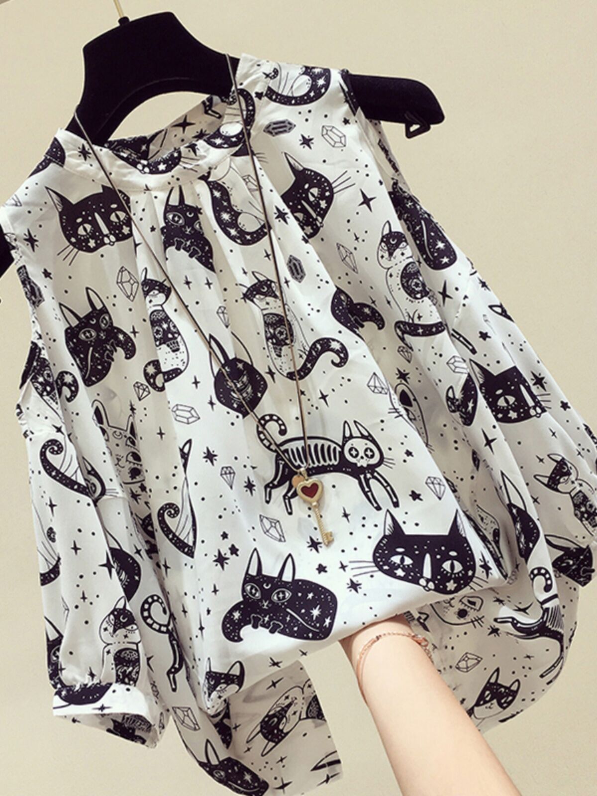 Áo Sơ Mi Voan Họa Tiết Hoa Mùa Hè Dáng Rộng Cổ Chữ V Tay Ngắn Che Bụng Thời Trang Cho Nữ Áo Sơ Mi Thường Ngày Phong Cách Hàn Quốc