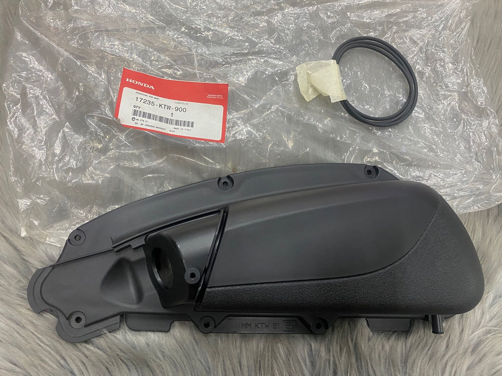 Nắp chụp pô e : sh 300i 2008 - 2021