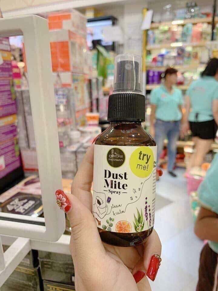 Tính dầu Xịt gối giúp ngủ ngon hãng Phutawan