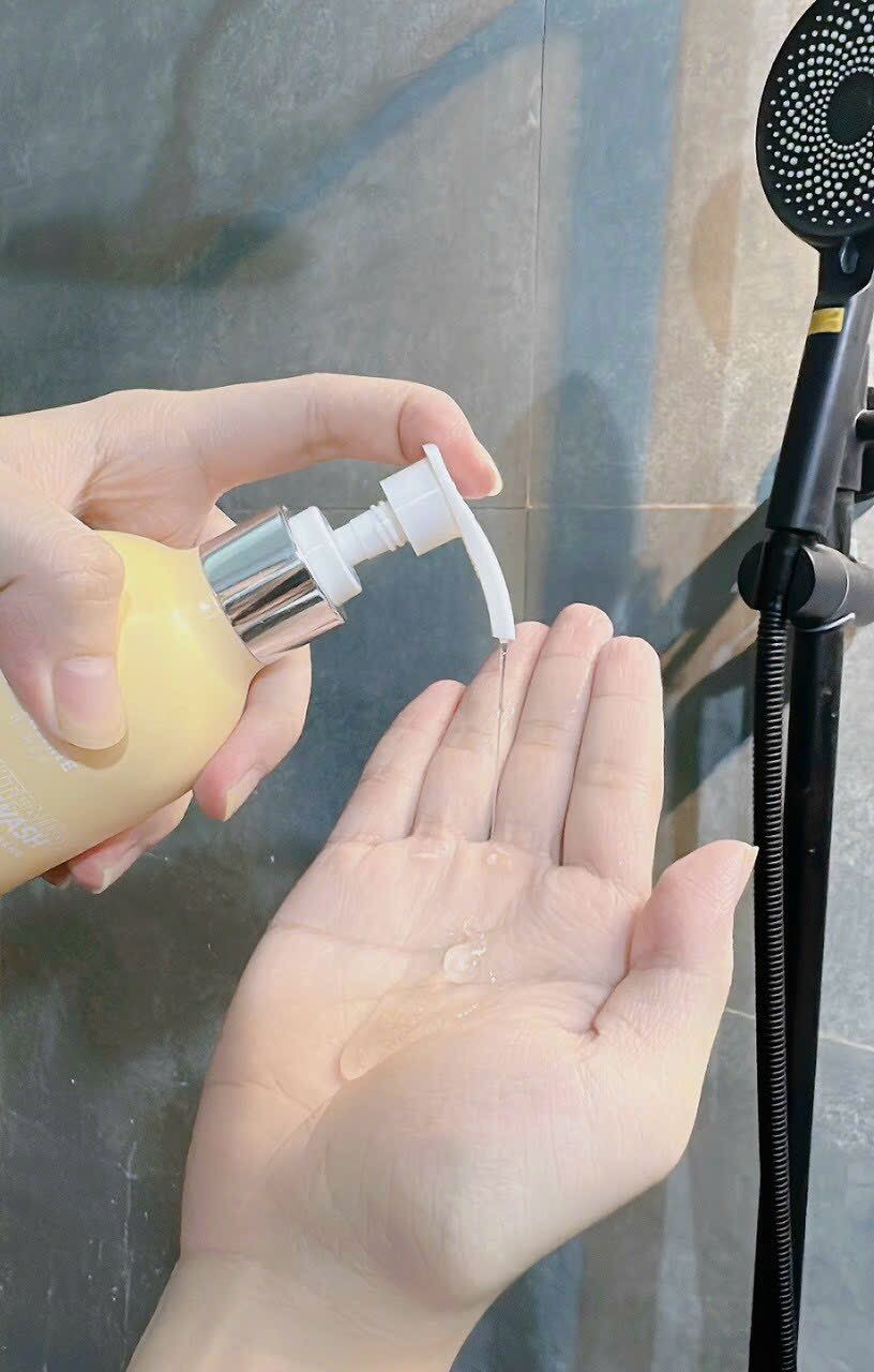 combo  body mầm gạo  +sữa tắm xông trắng da