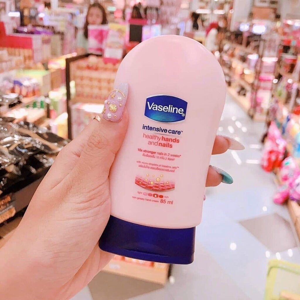 Kem dưỡng da tay và móng tay vaseline thái lan 85ml