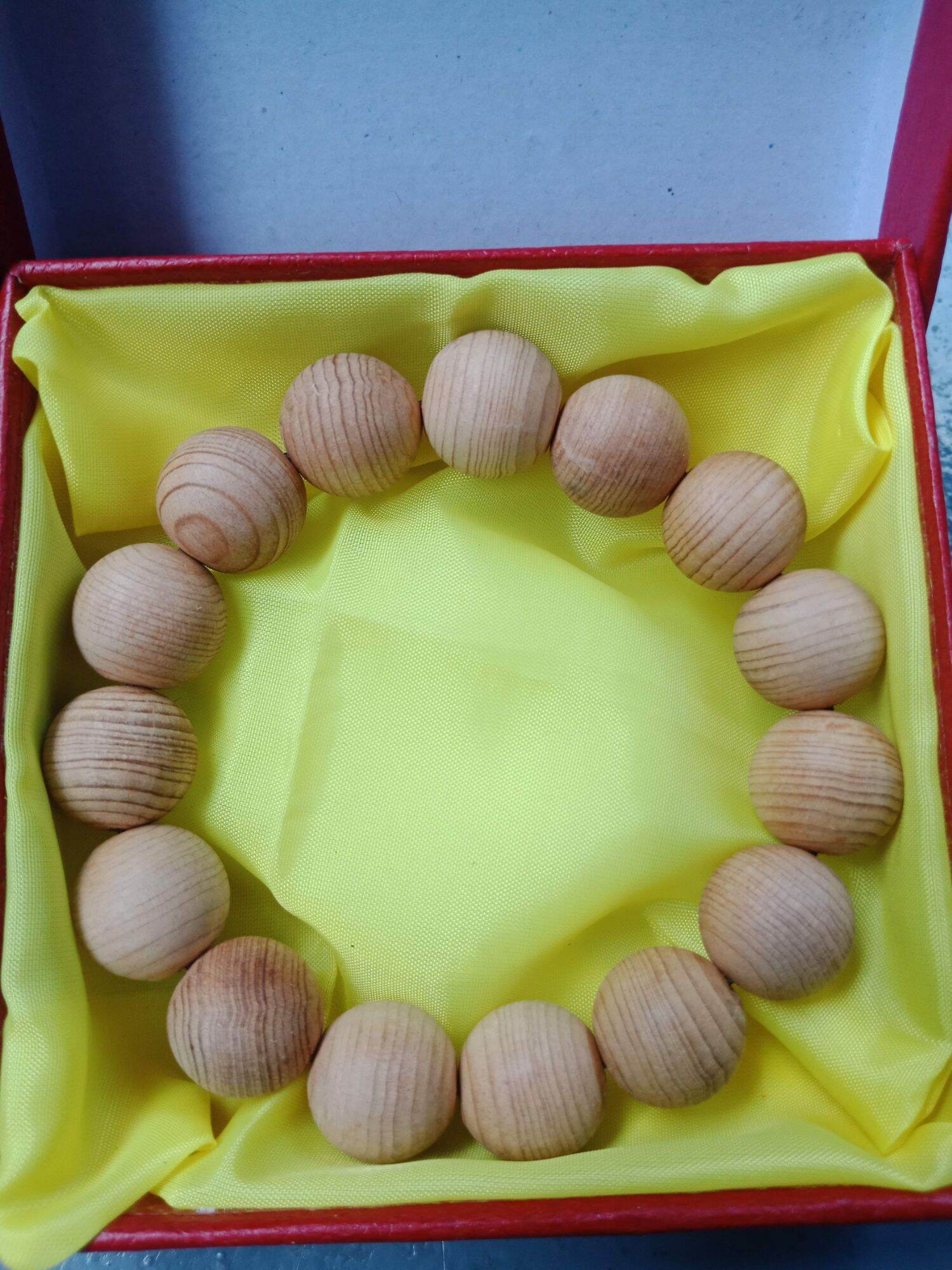 vòng tay -tràng hạt gỗ ngọc am