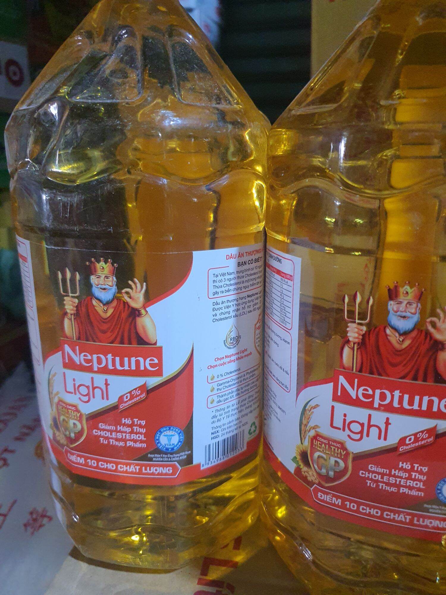 Dầu ăn neptune bình 2l