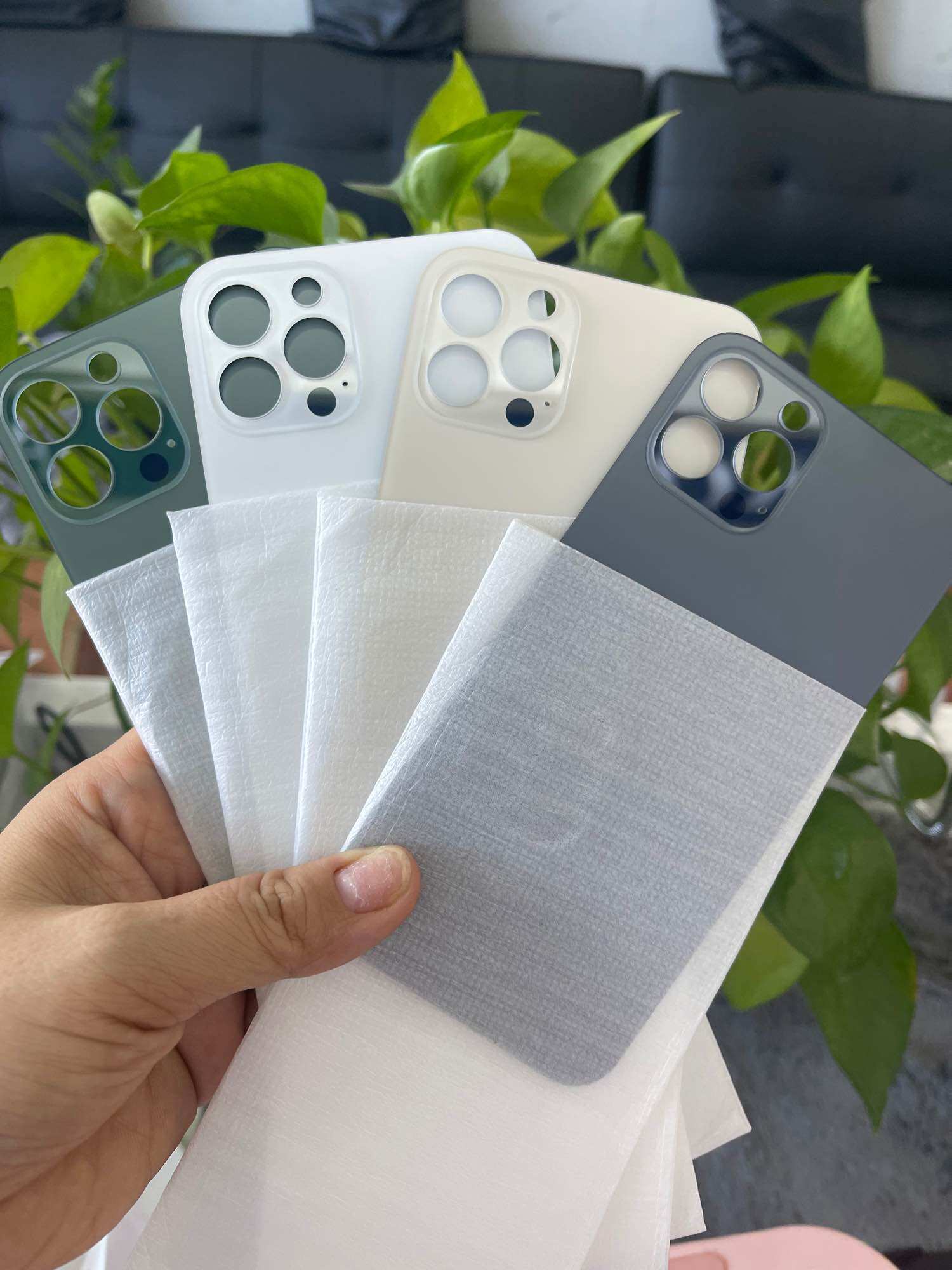Kính lưng X - XS độ cam nhỏ ( 12pro )