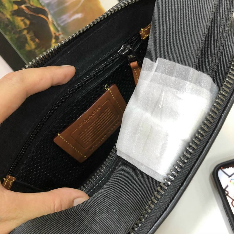 Túi Co*ach nam đeo chéo xịn xò