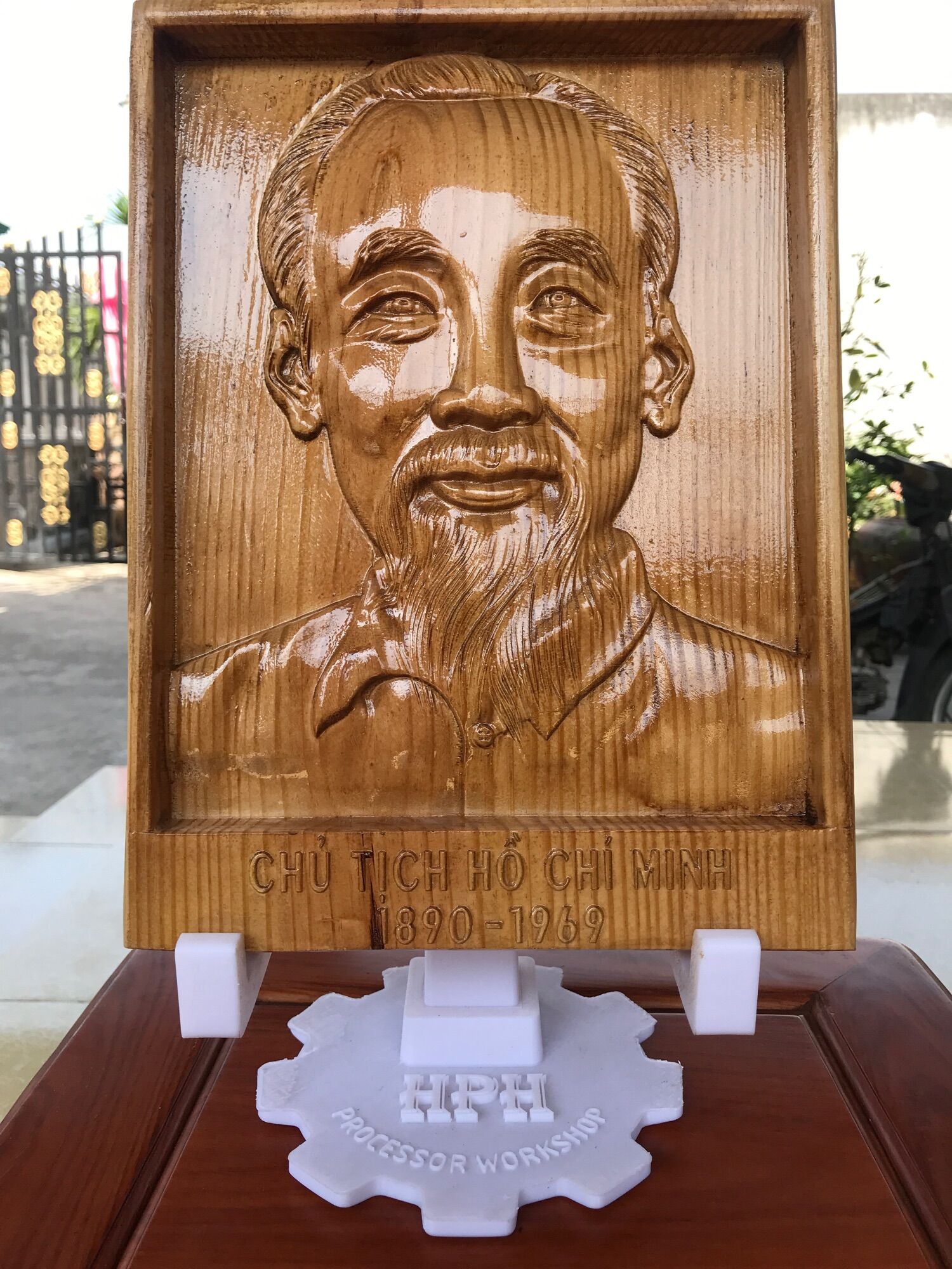 Tranh chân dung Bác Hồ treo tường, để bàn, trang trí phòng khách.