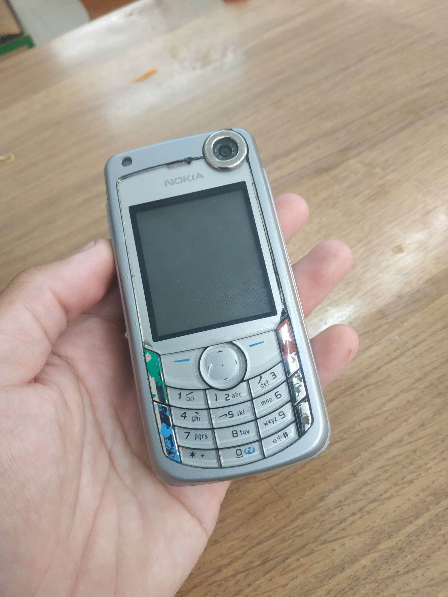 Điện thoại Nokia 6680 sưu tầm