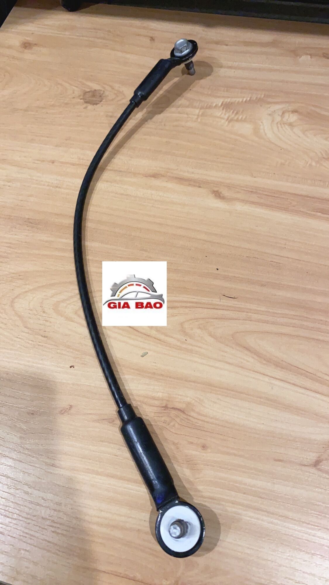 DÂY CÁP THÙNG SAU NISSAN NAVARA