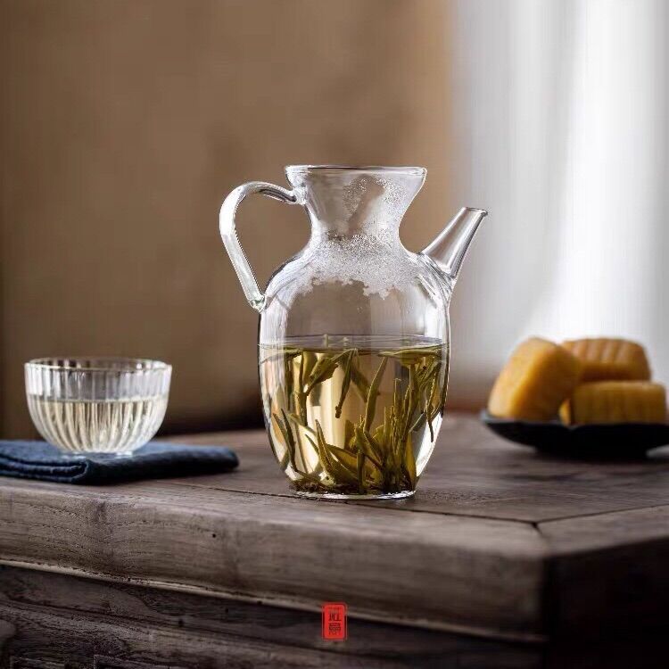 Tống trà thuỷ tinh dung tích: 300ml.
