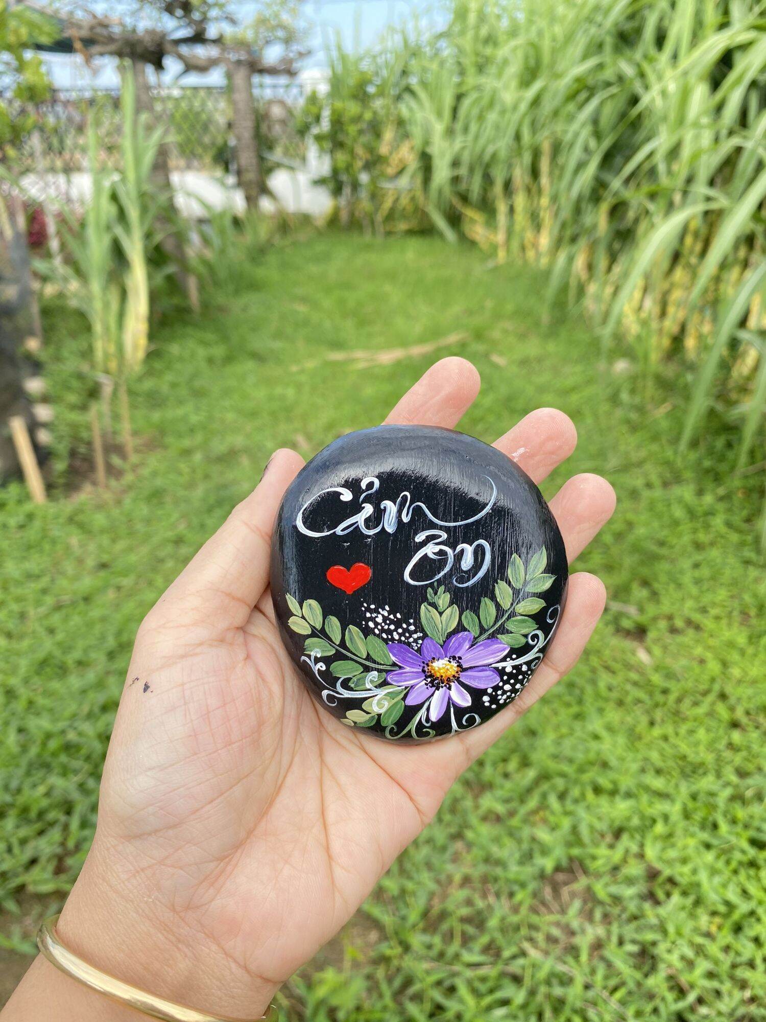 Hòn đá biết ơn mẫu Cảm Ơn