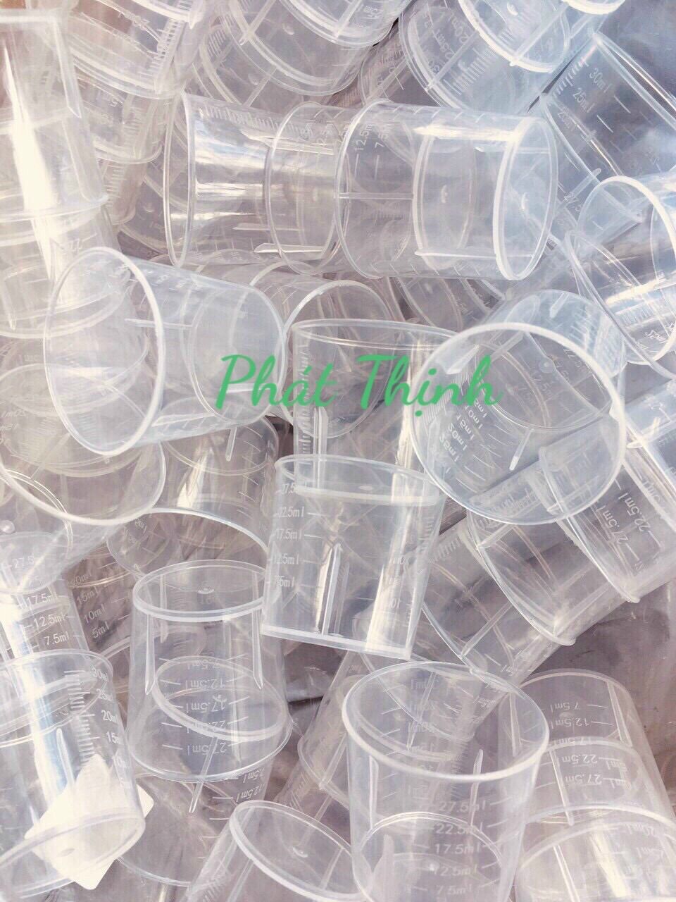 Cốc chia vạch 30ml dùng để đo lường nước, phân bón