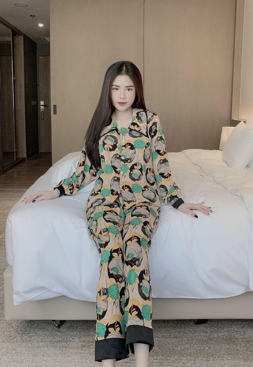 Đồ bộ tiểu thư mặc nhà tay dài quần dài cổ nhọn chất lụa mango
