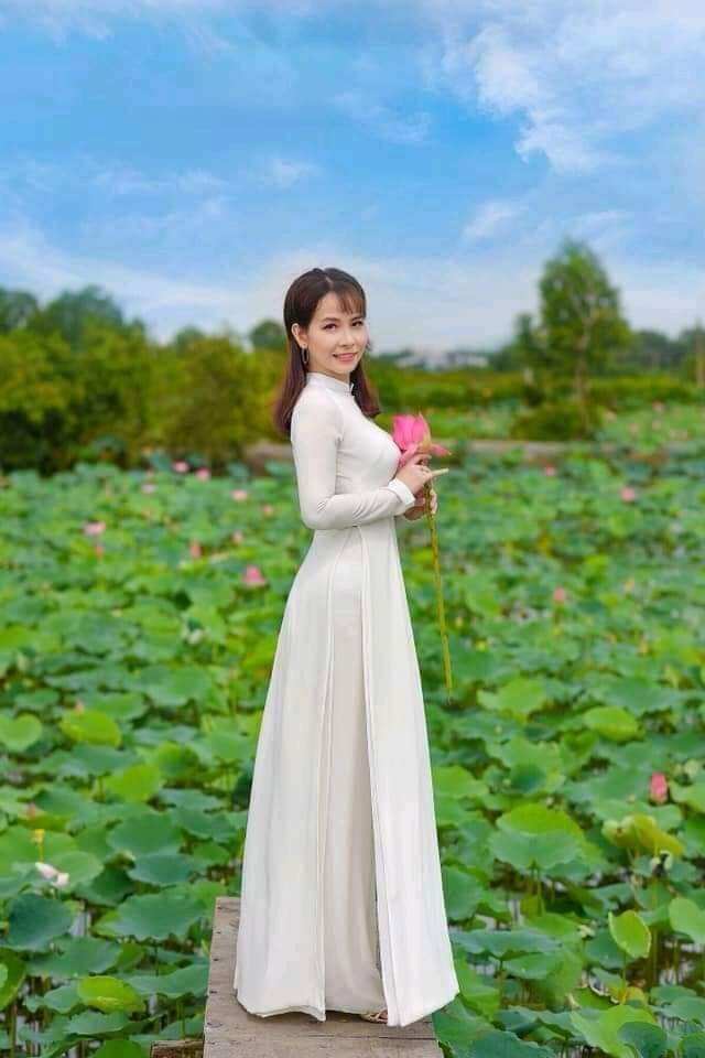 áo dài trắng lụa mỹ