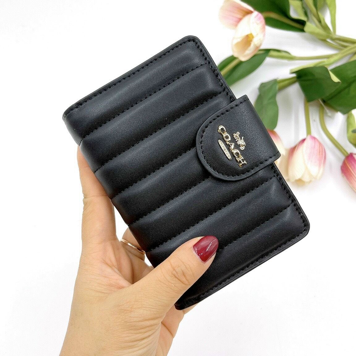 Ví C0ach thiết kế mẫu mới da thật siêu cưng