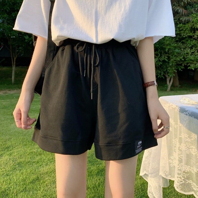 Quần đùi lô gô gấu