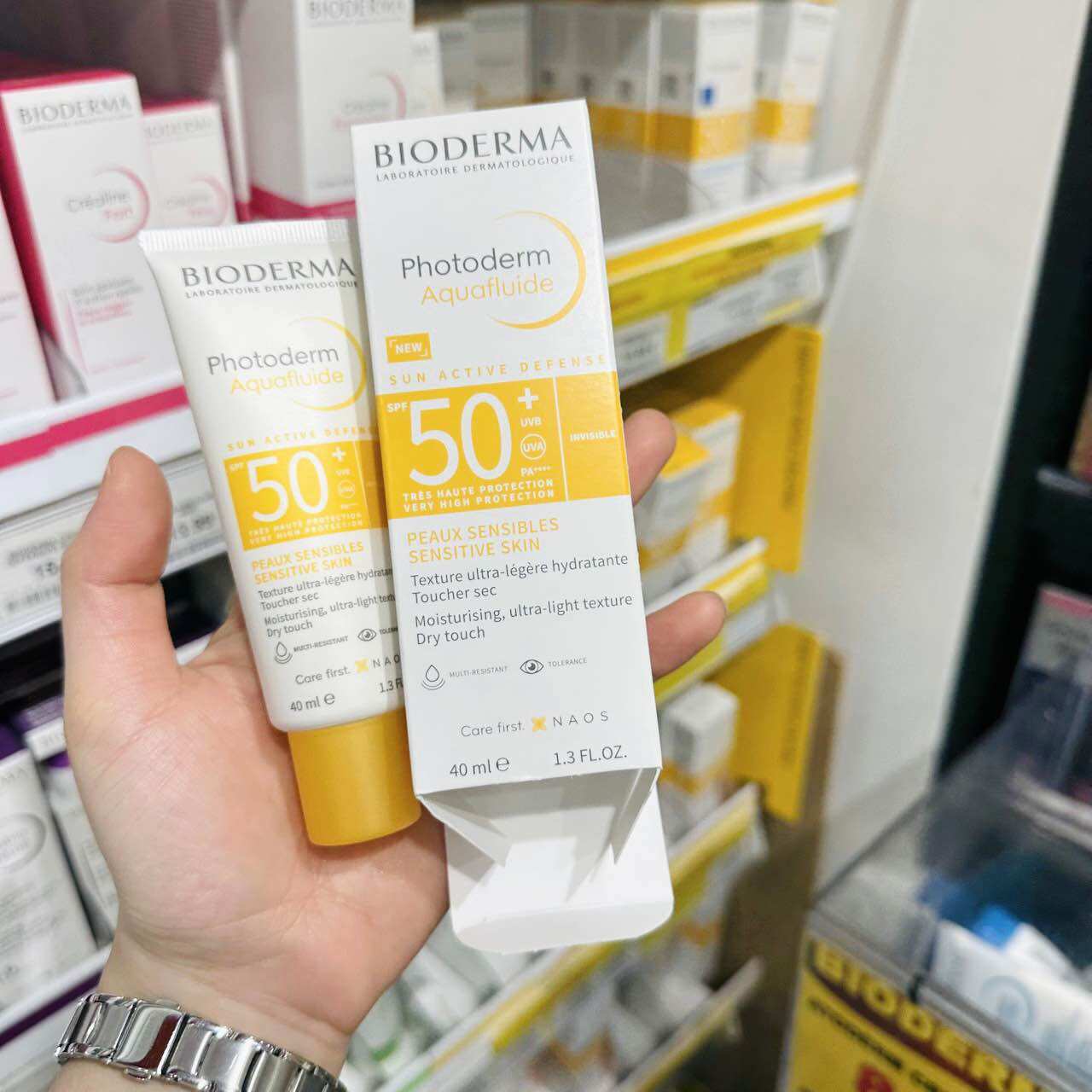 Kem chống nắng Aquafluide 40ml