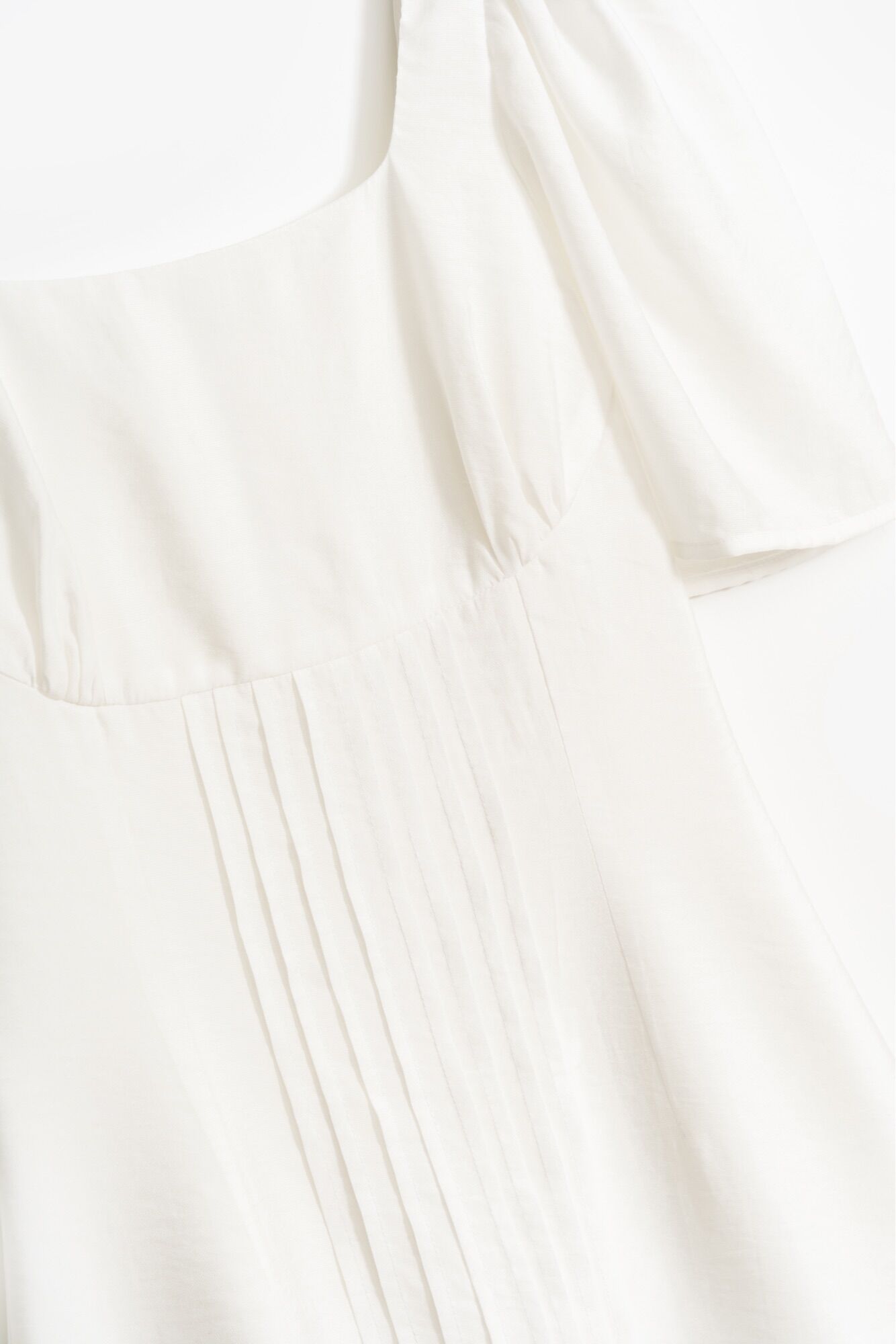 Váy Cổ Vuông Linen Trắng [Madelen]