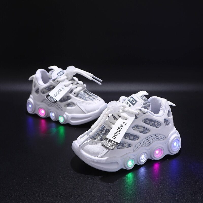 Giày thể thao đèn led cho bé