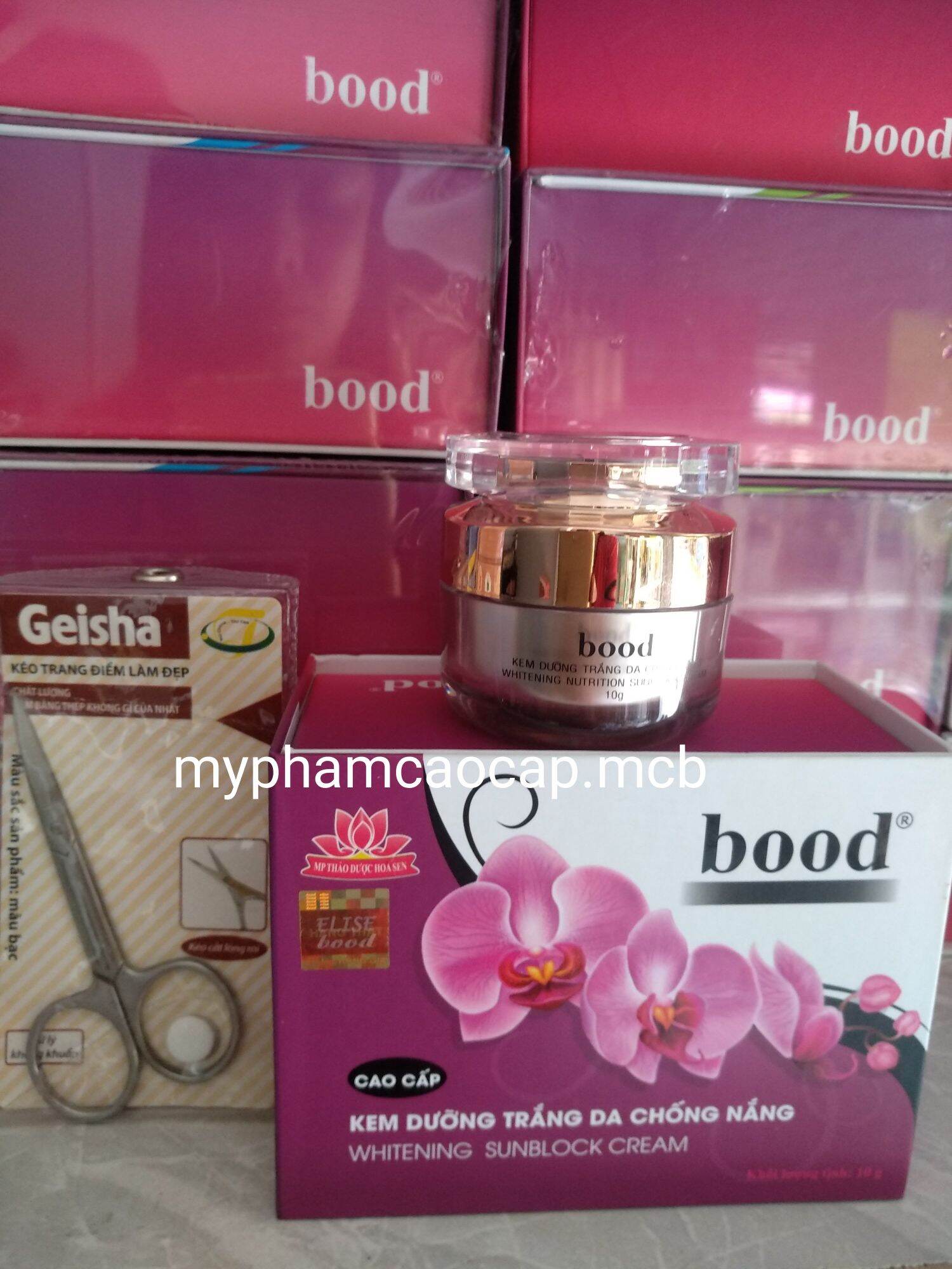 Kem bood dưỡng trắng da chống nắng 10g